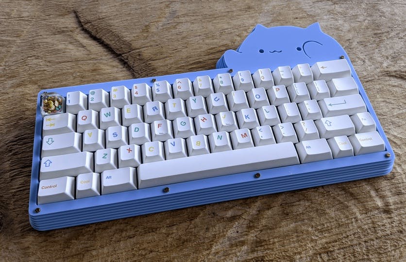 Bongo60 Keyboard in Bubblegum Blue (no caps)